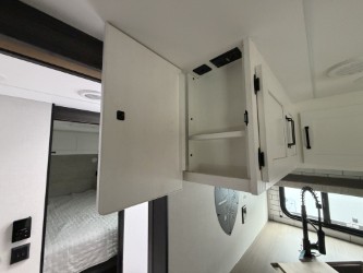 2027 VENTURE RV SIENNA 311VDB - Image 25