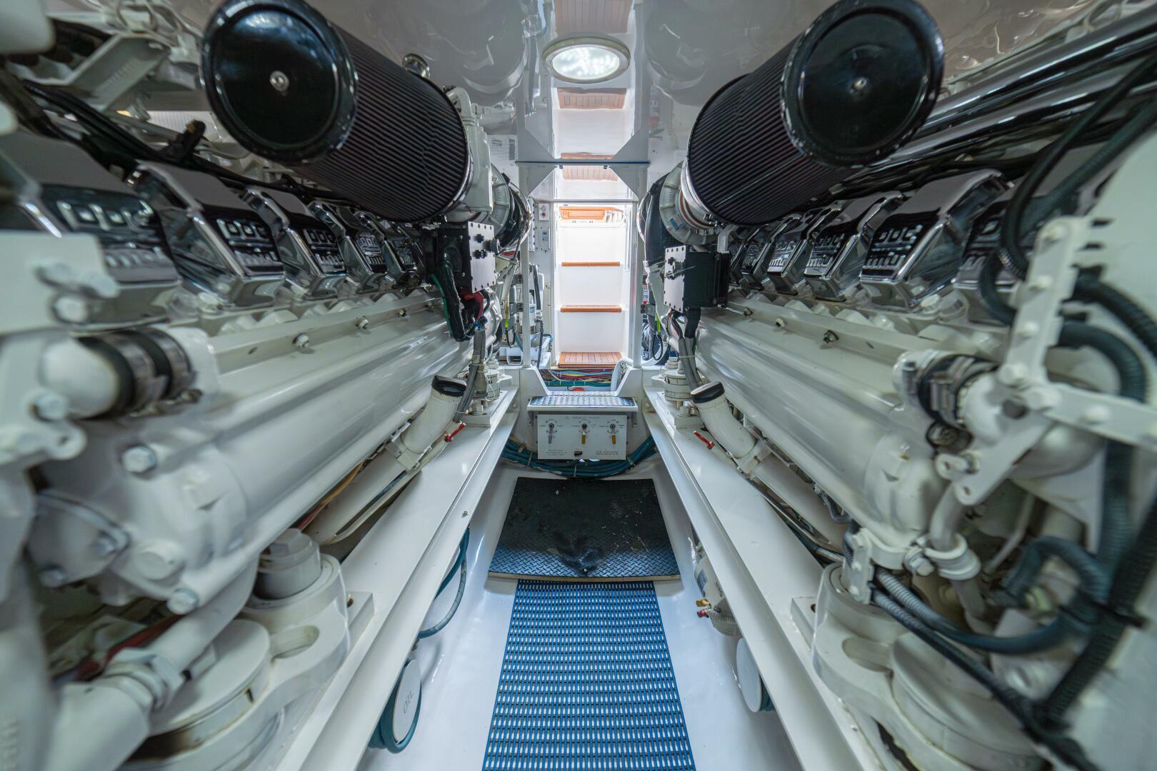 2006 Viking 56 Convertible - Image 78
