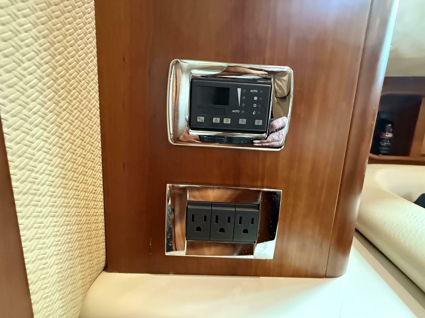 2007 Chris-Craft Roamer 40 - Image 21