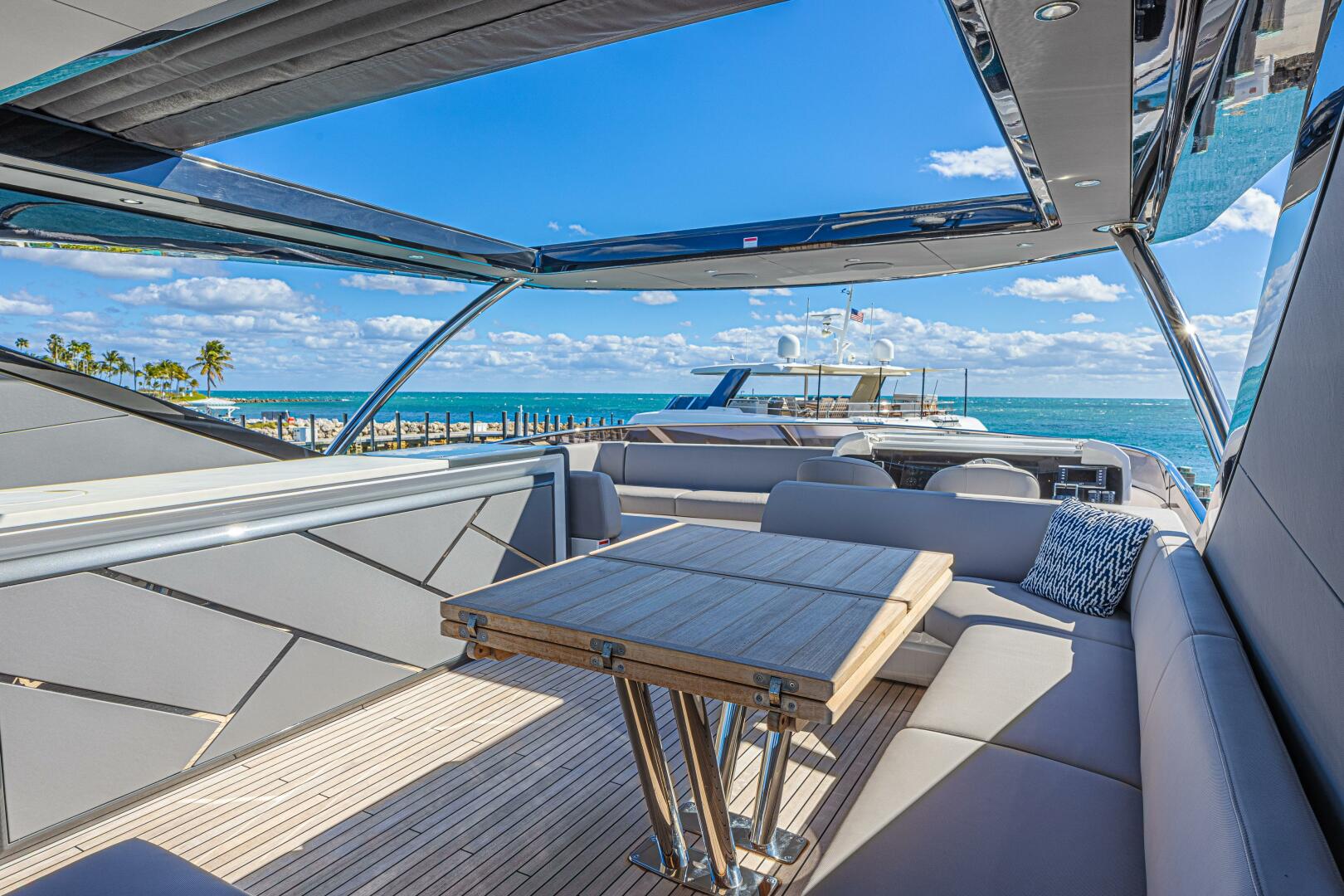 2025 Sunseeker - Image 38