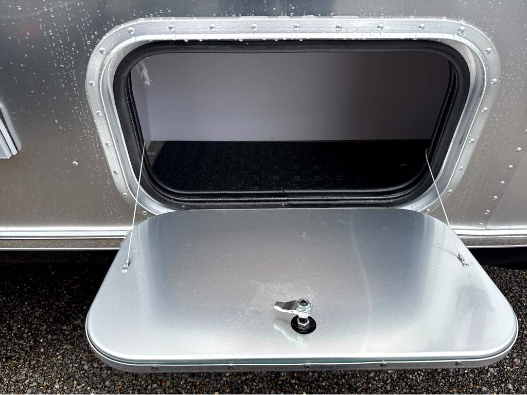 2026 AIRSTREAM FLYING CLOUD 23FBT - Image 9
