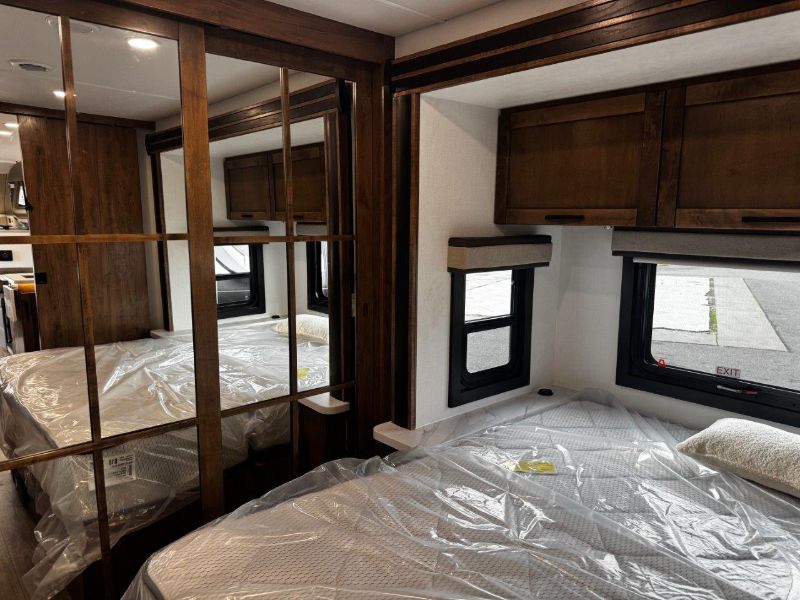 2026 Entegra Coach Esteem XL 32U - Image 26