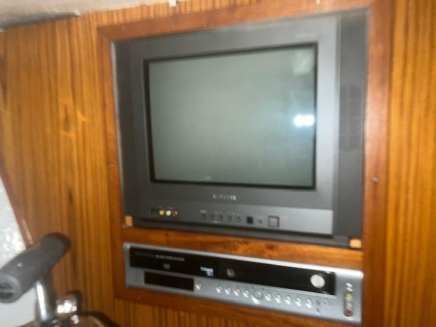 2002 Custom Libby Downeast - Image 23