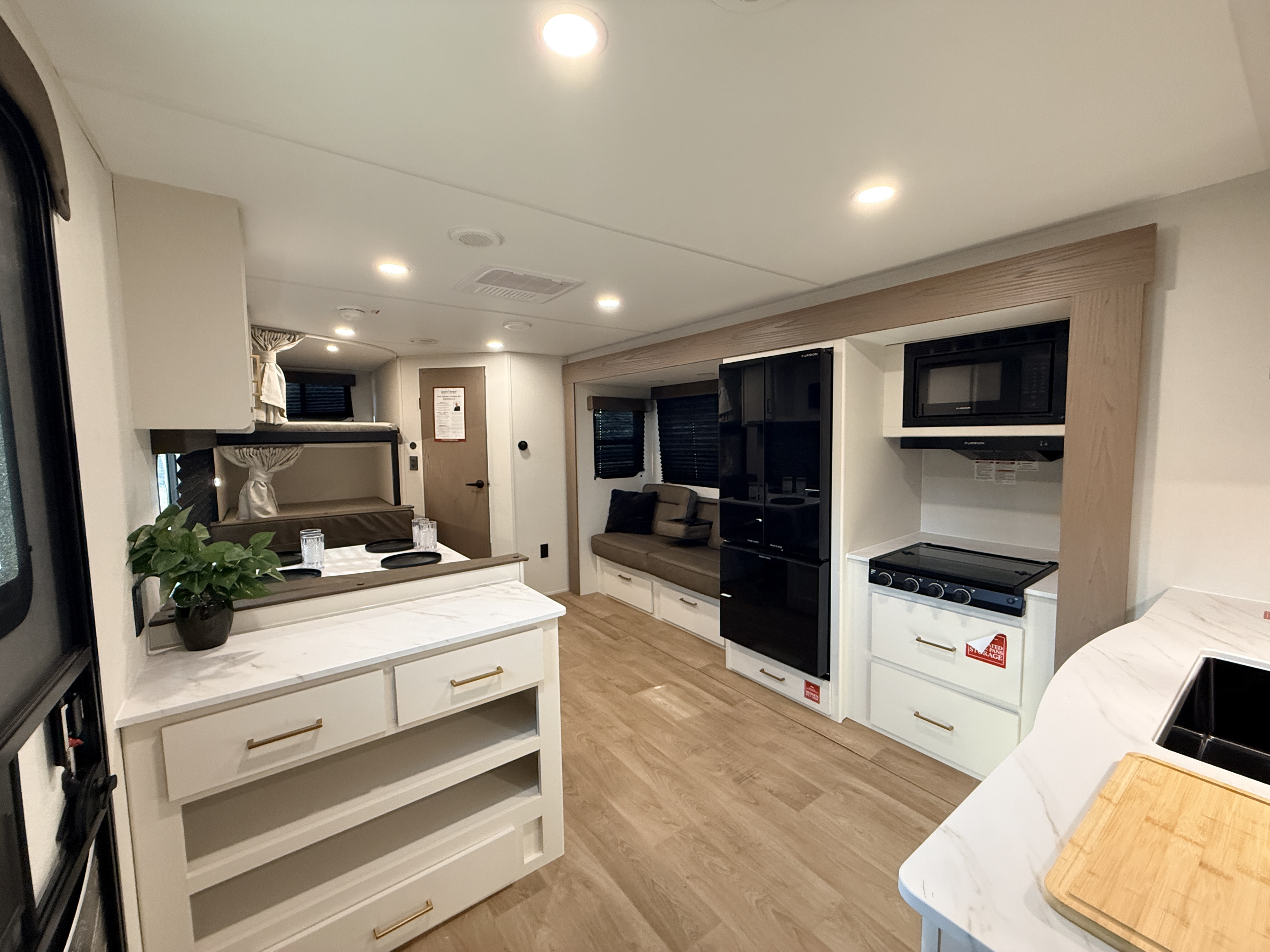 2027 Grand Design Transcend XPLOR 26BHX - Image 11