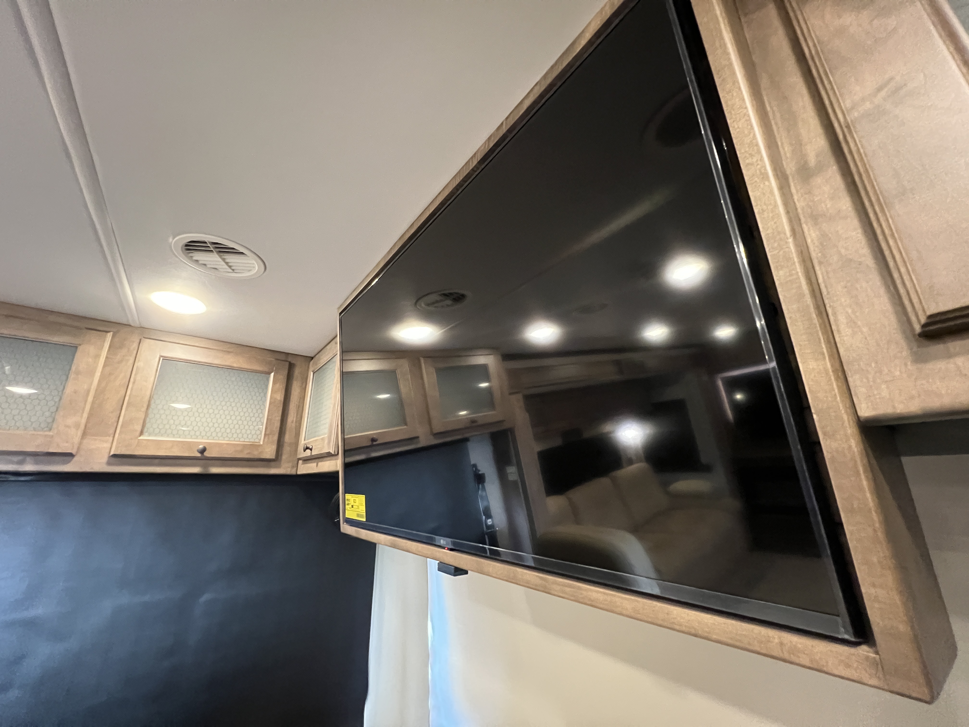 2025 Tiffin Open Road Allegro 34 PA - Image 14