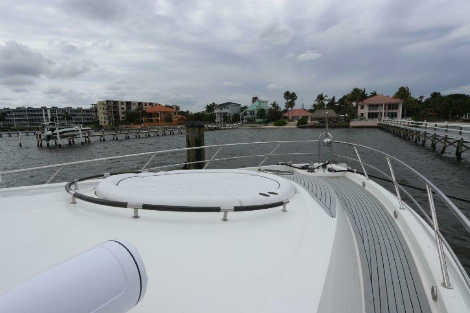 2009 Lazzara Yachts LSX 75 - Image 3