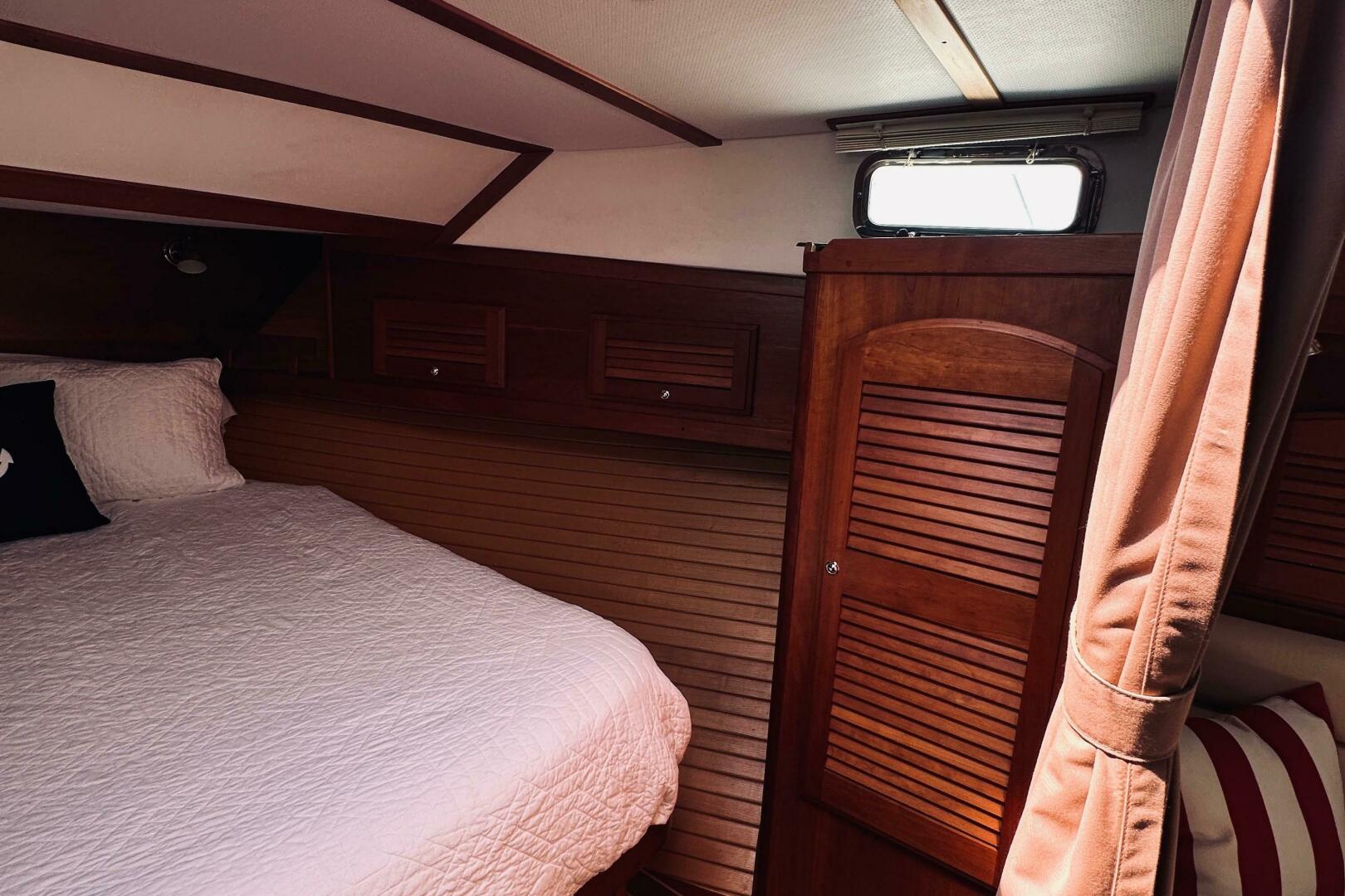 2007 Sabre 34 Express - Image 54