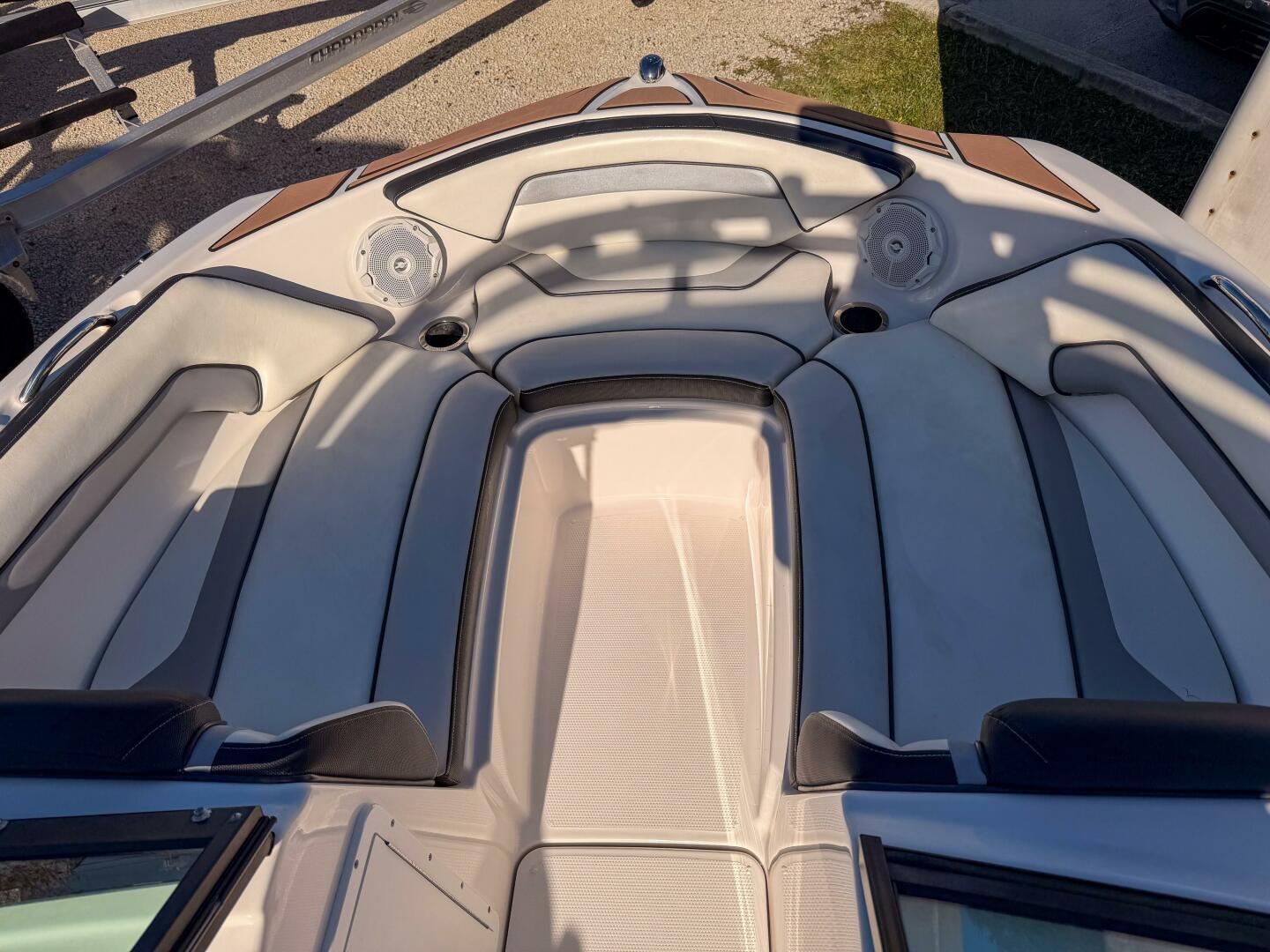 2020 Jeanneau NC 1095 Coupe - Image 24