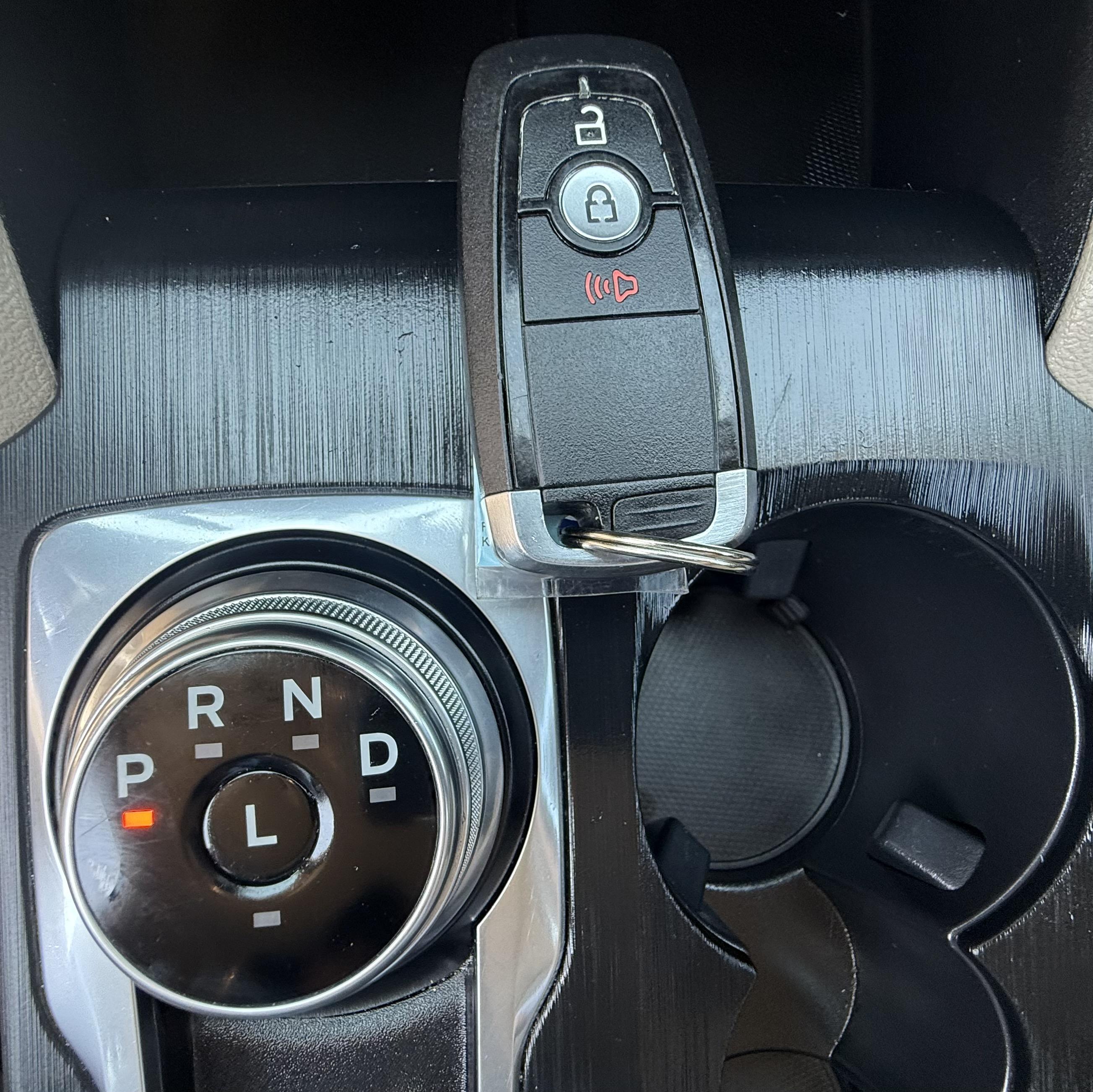 2020 Ford Escape Utility 4D SE 2WD - Image 22