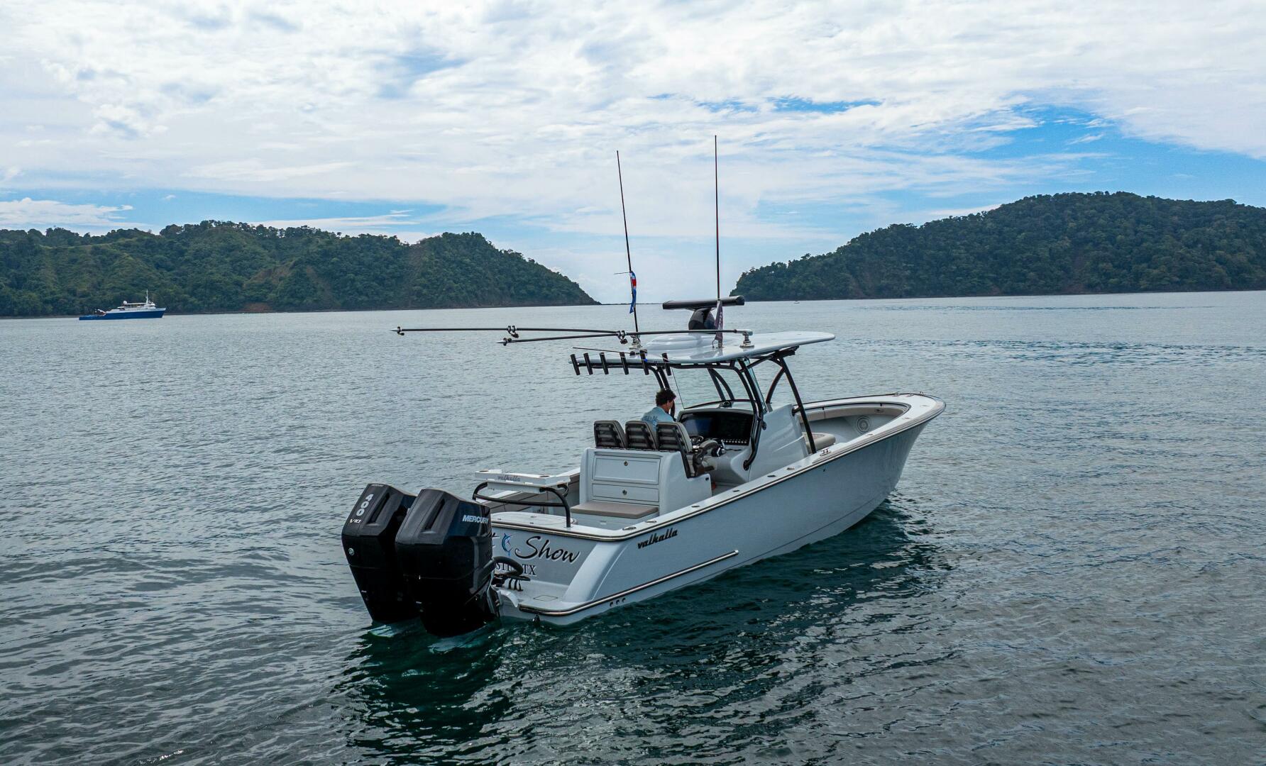 2024 Valhalla Boatworks V-33 - Image 35