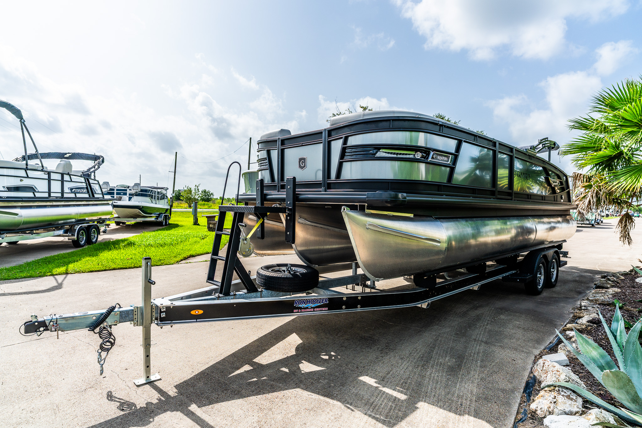 2026 Godfrey AquaPatio 255 DFLW - Image 23