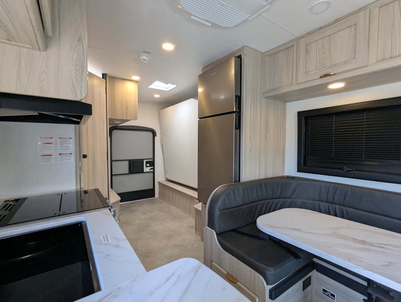 2026 Coachmen Cross Trail 22XG - 4X4 ATH - Image 17