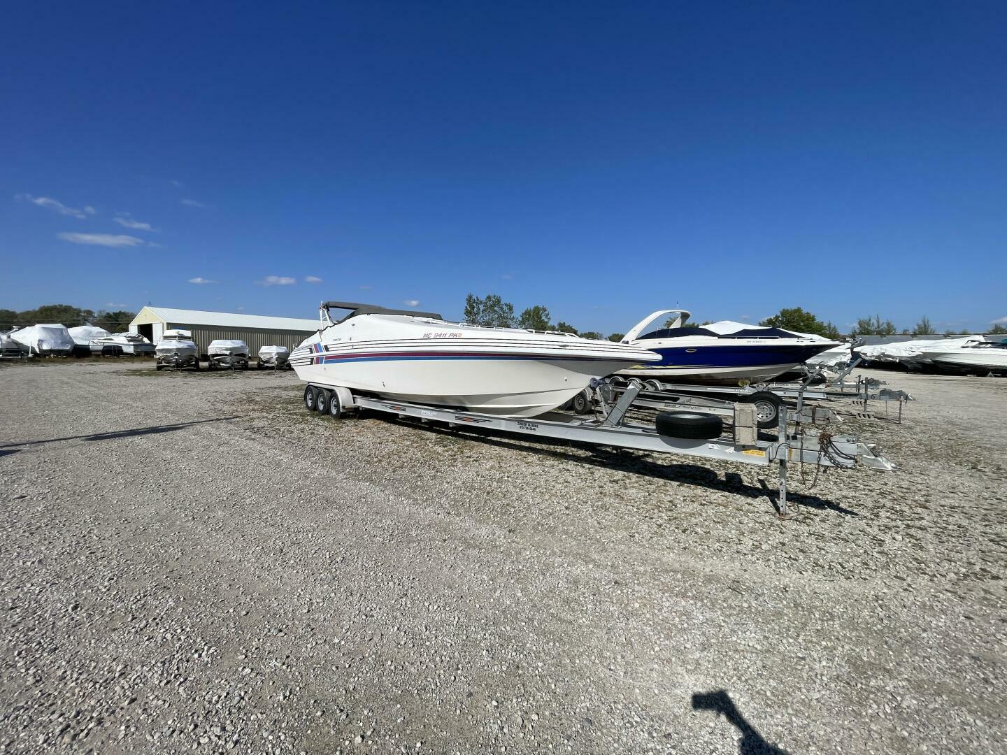 1993 Fountain 38 Sport Cruiser - Image 2