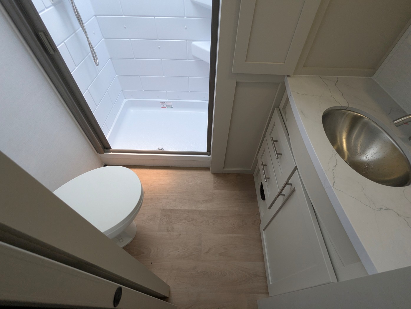 2027 Alliance RV Avenue 30BH - Image 26