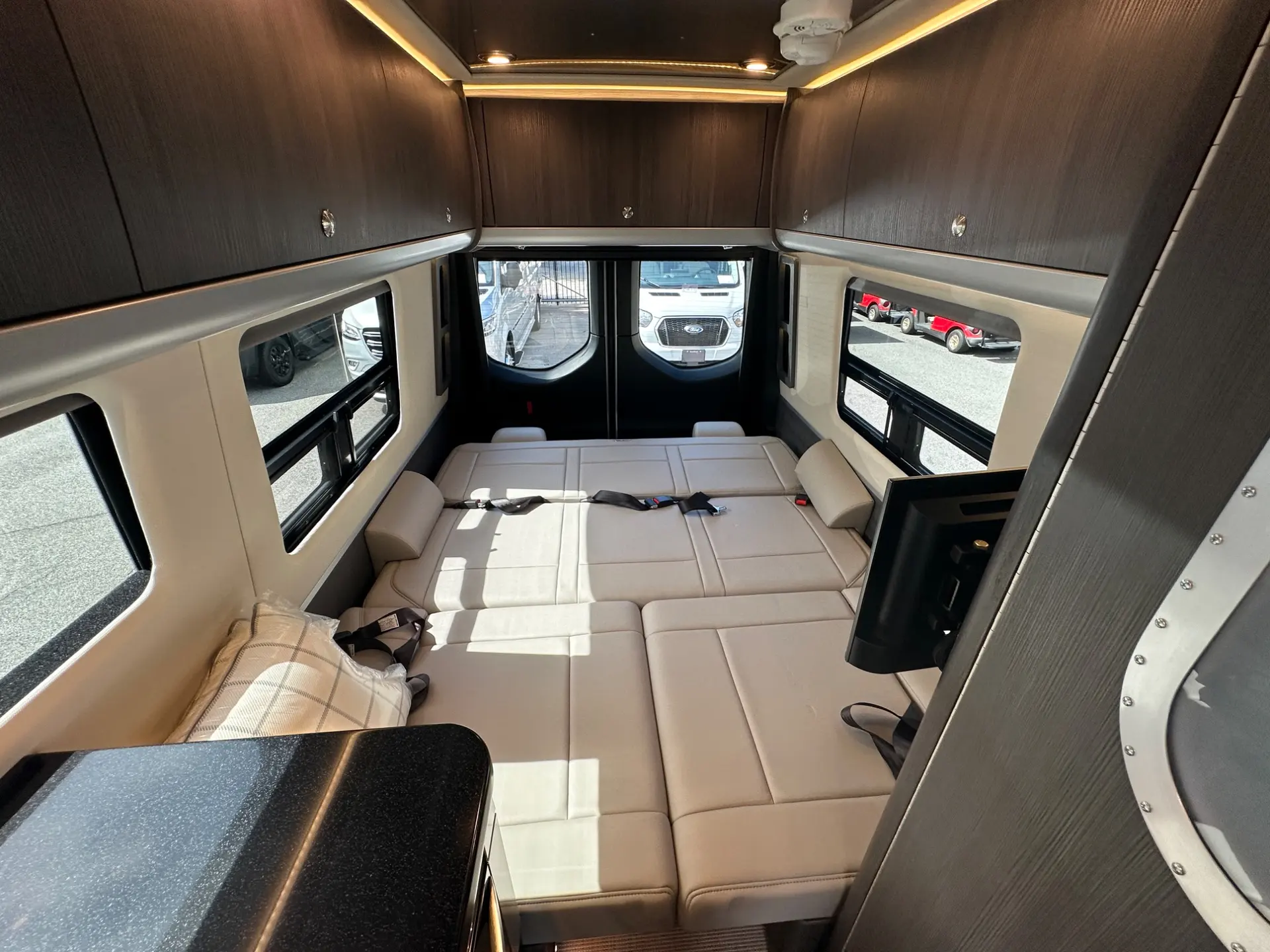 2026 Airstream Interstate 24GT - Image 31
