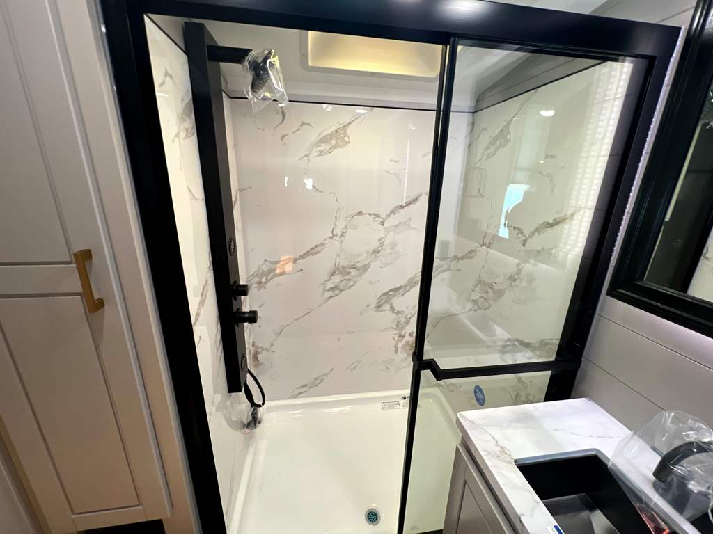 2027 JAYCO NORTH POINT 361RLBH - Image 21