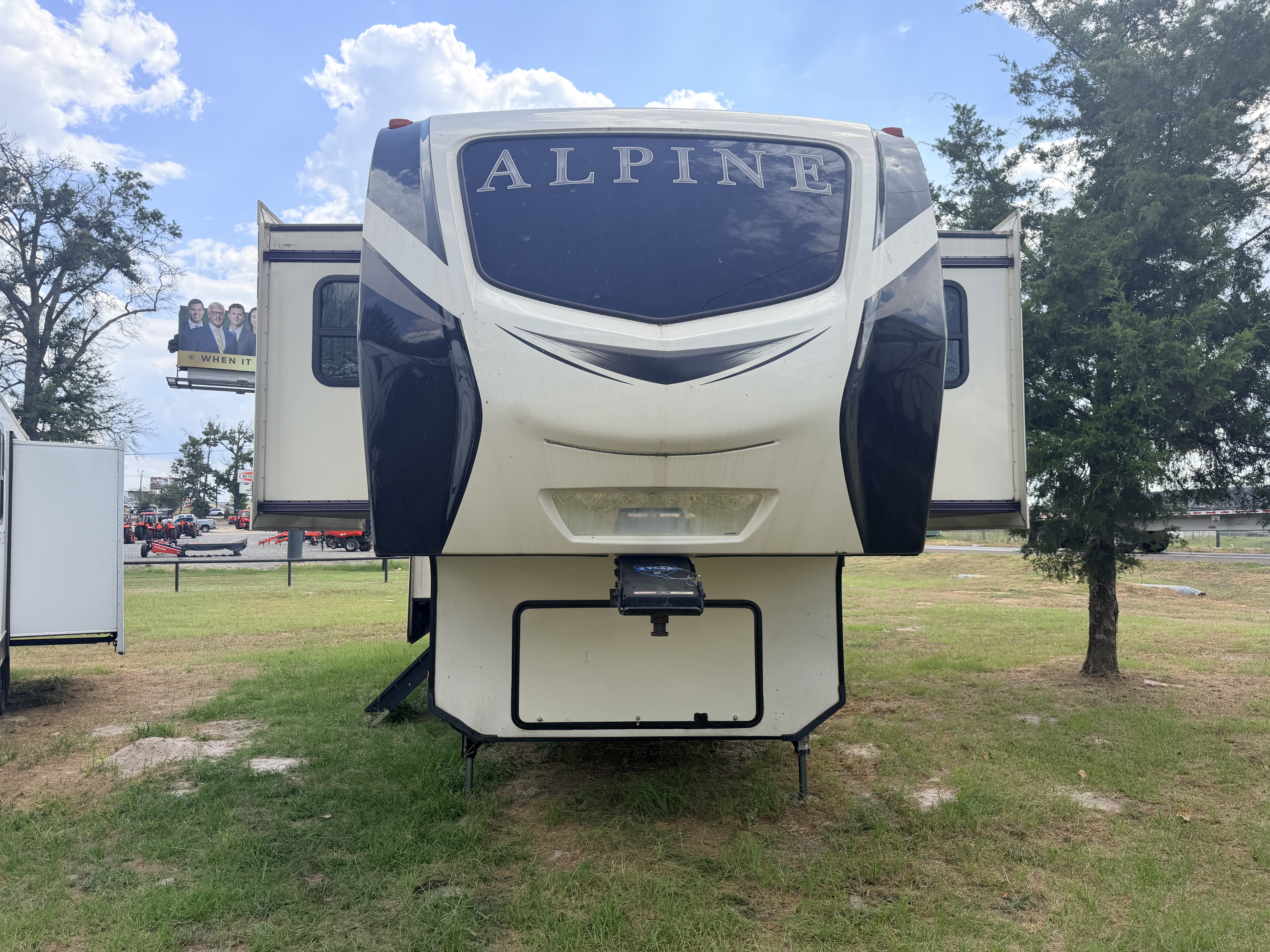 2020 Keystone Alpine 3711KP - Image 3
