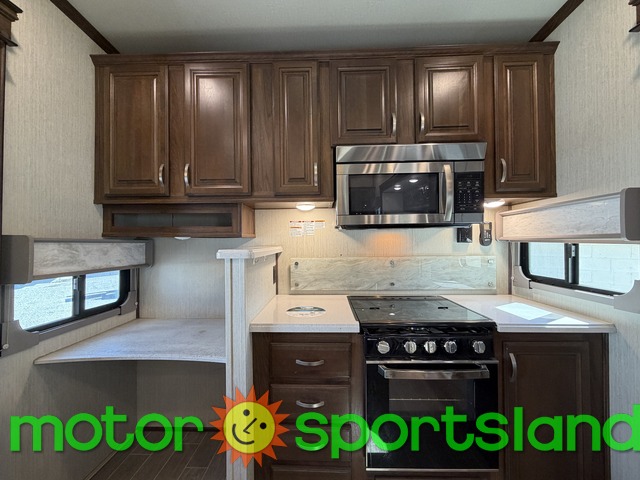 2019 Forest River Palomino 297RKW - Image 16