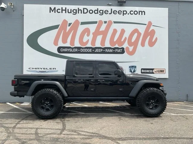 2022 Jeep Gladiator Crew Cab Mojave 4WD - Image 4