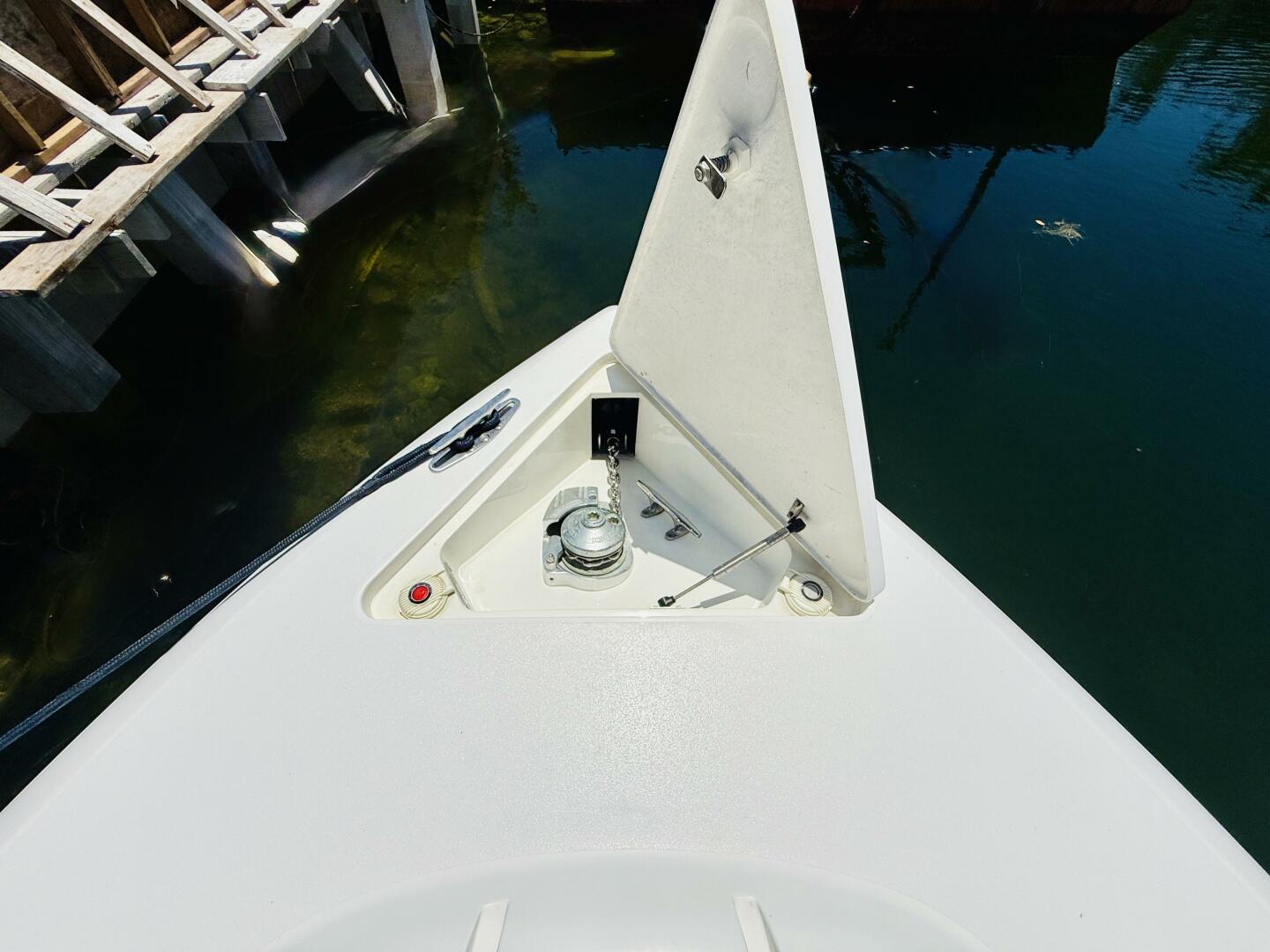 2003 Intrepid 377 - Image 14