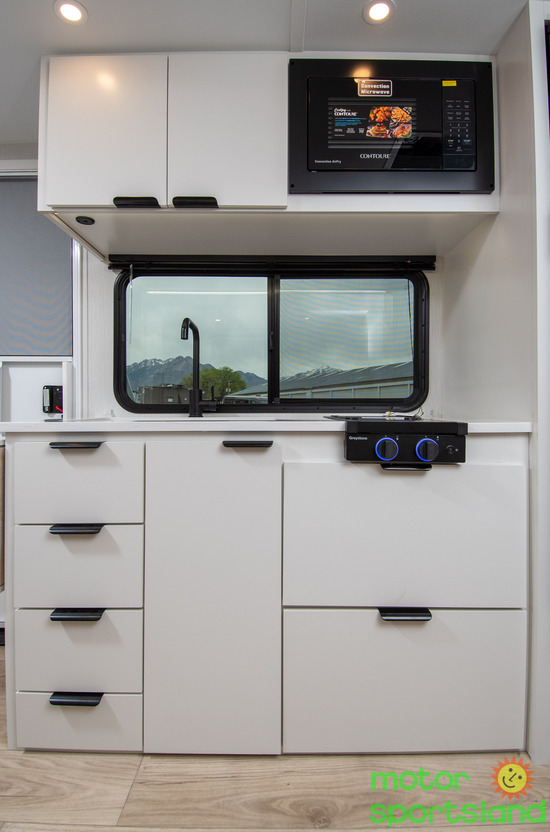 2026 Winnebago Micro Minnie 2108TB - Image 30