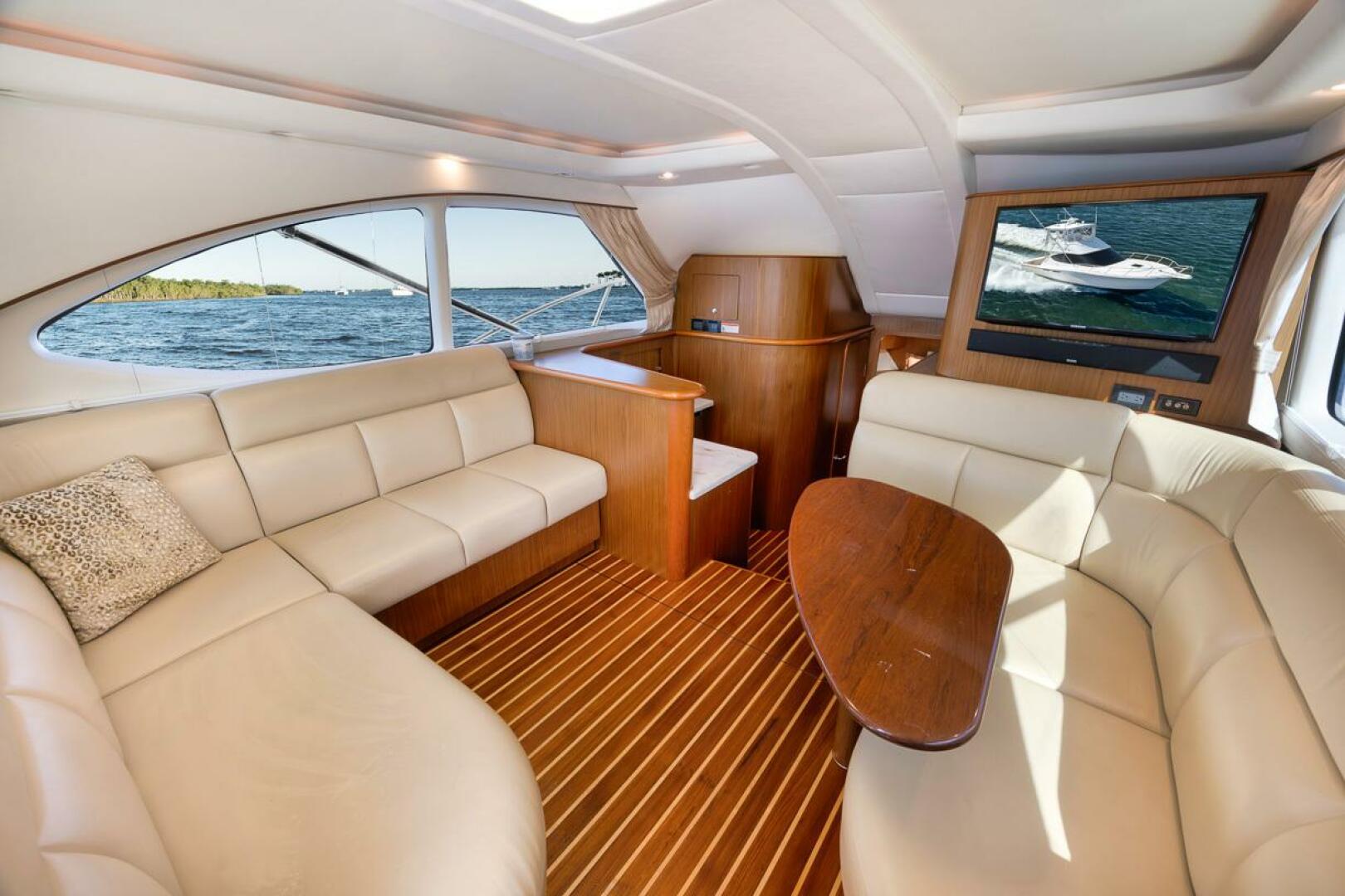 2015 Tiara Yachts Tiara 390 Convertible - Image 19
