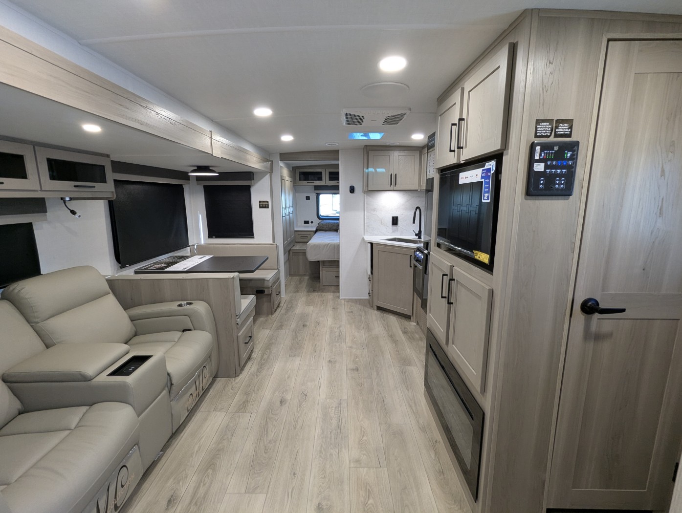 2026 Forest River Rockwood Ultra Lite 2606WS - Image 25