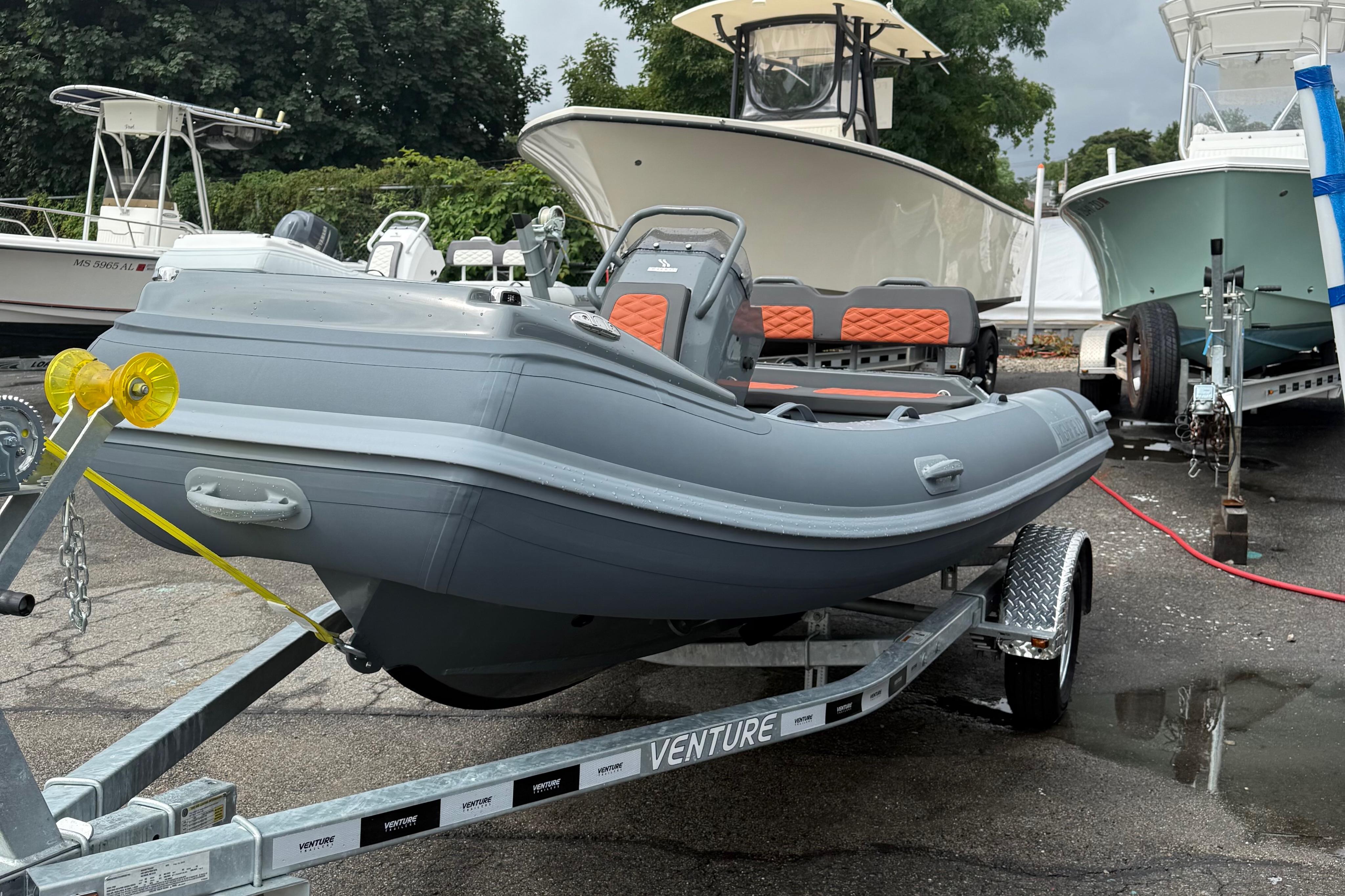 2025 Highfield Sport 420 Standard - Image 4