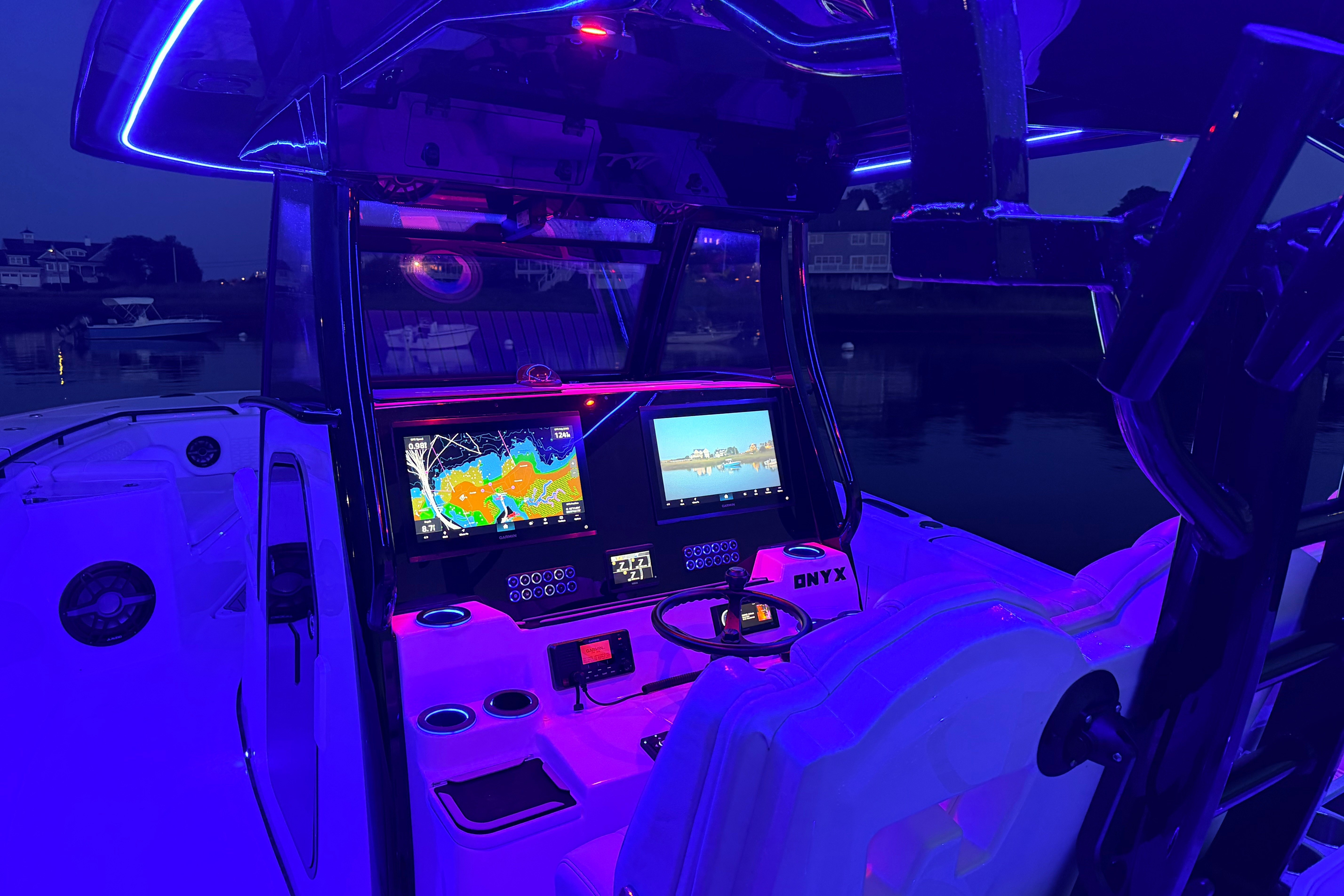 2027 Tidewater 330 CC Adventure - Image 16