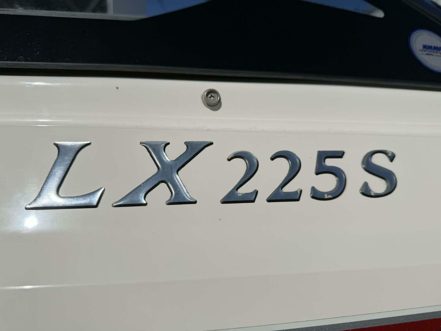 2015 Larson LX 225S IO - Image 26