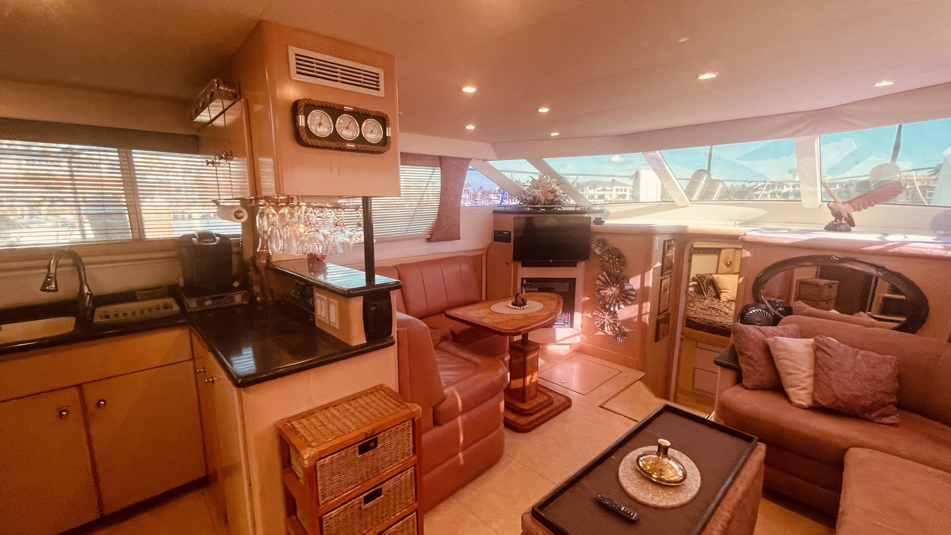1997 CARVER YACHTS 500 COCKPIT MY - Image 19