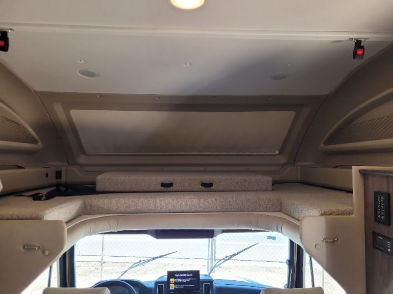 2026 Entegra Coach Accolade XL 37M - Image 8