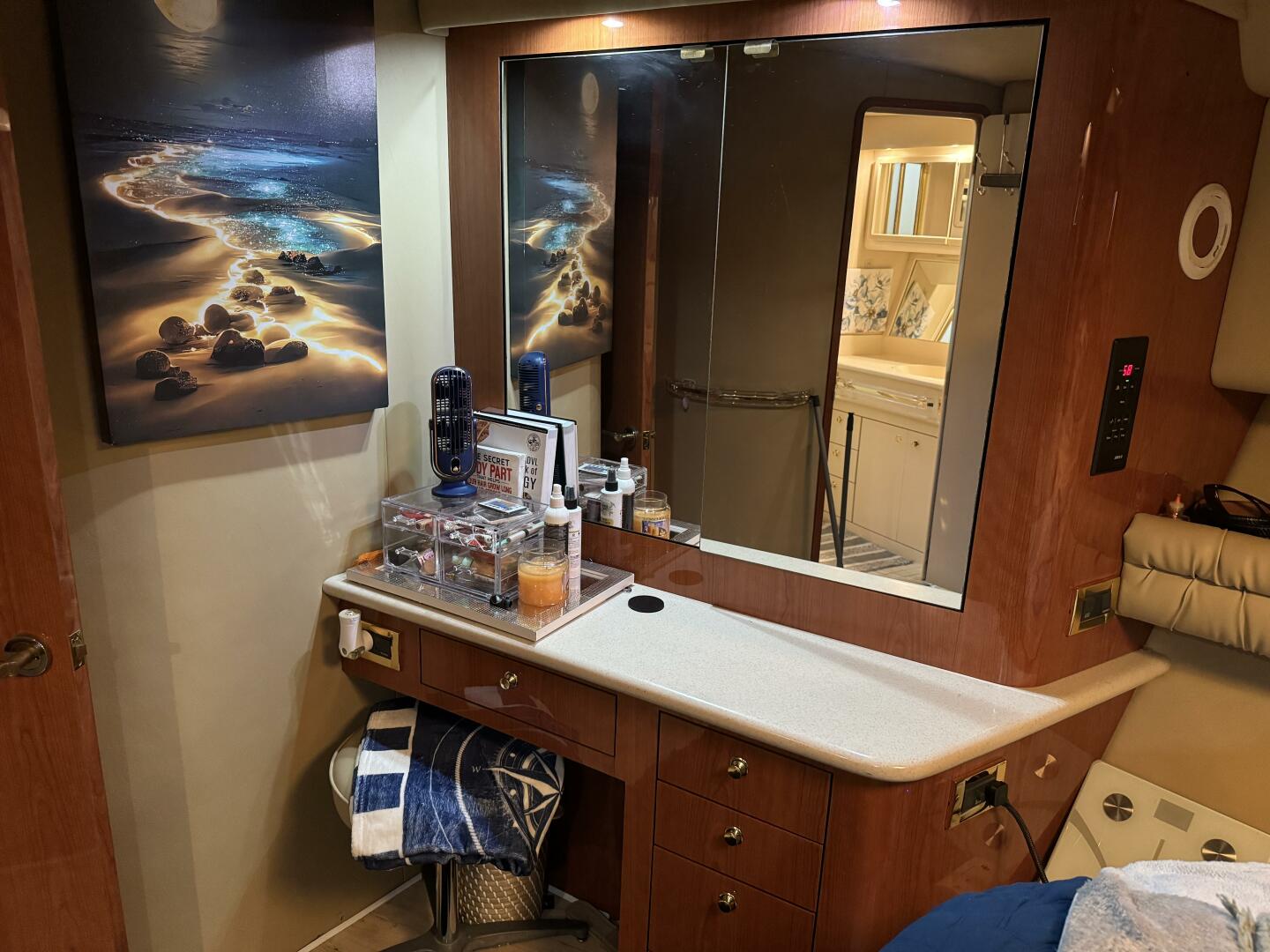 1998 Sea Ray 550 Sedan Bridge - Image 31