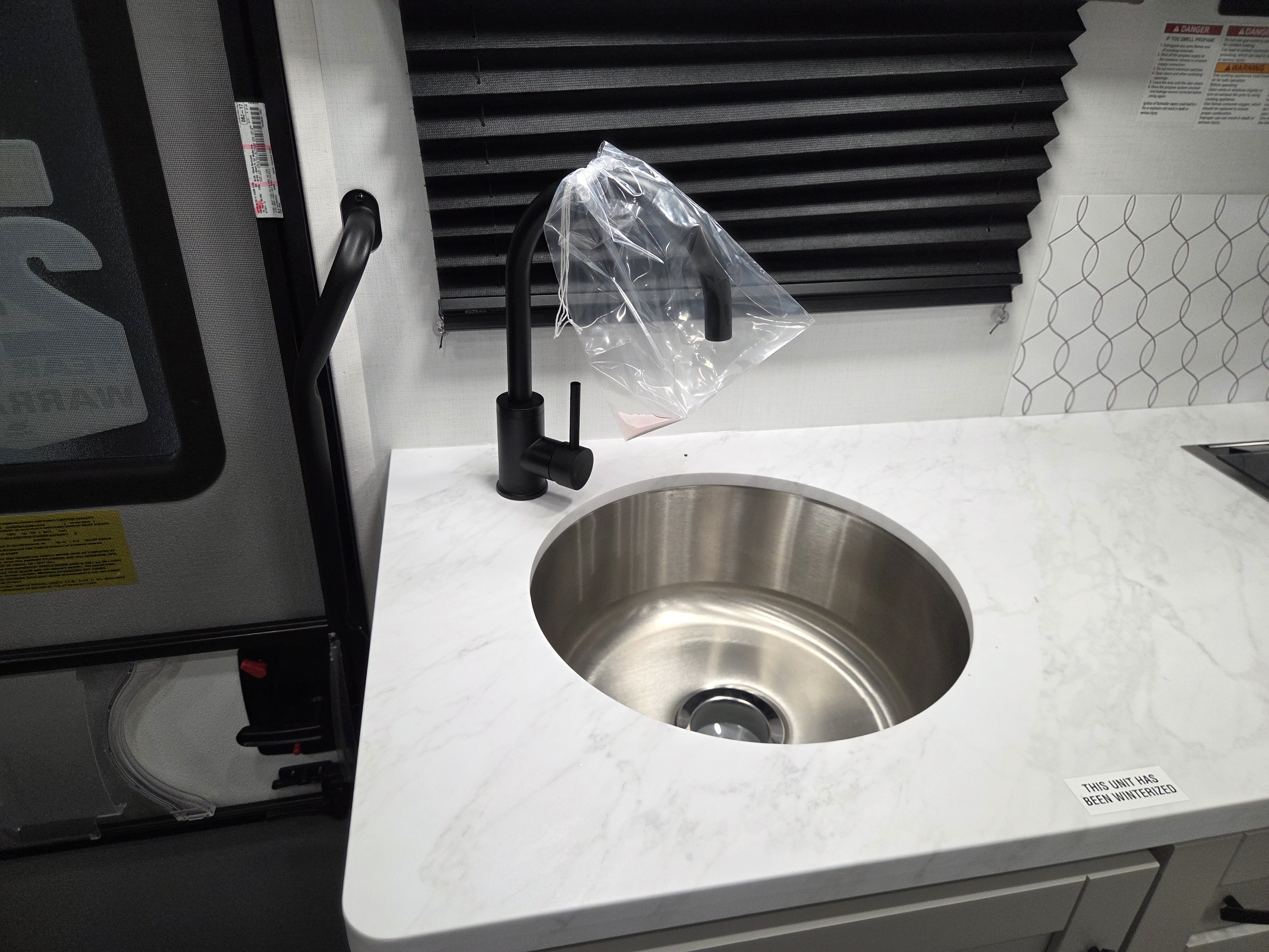 2027 Jayco Redhawk SE 20LF - Image 6