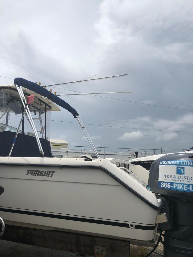 2003 Pursuit 2870 Walkaround - Image 4