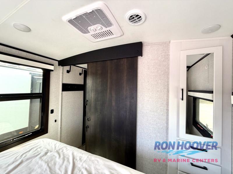 2024 JAYCO 32QBH - Image 25