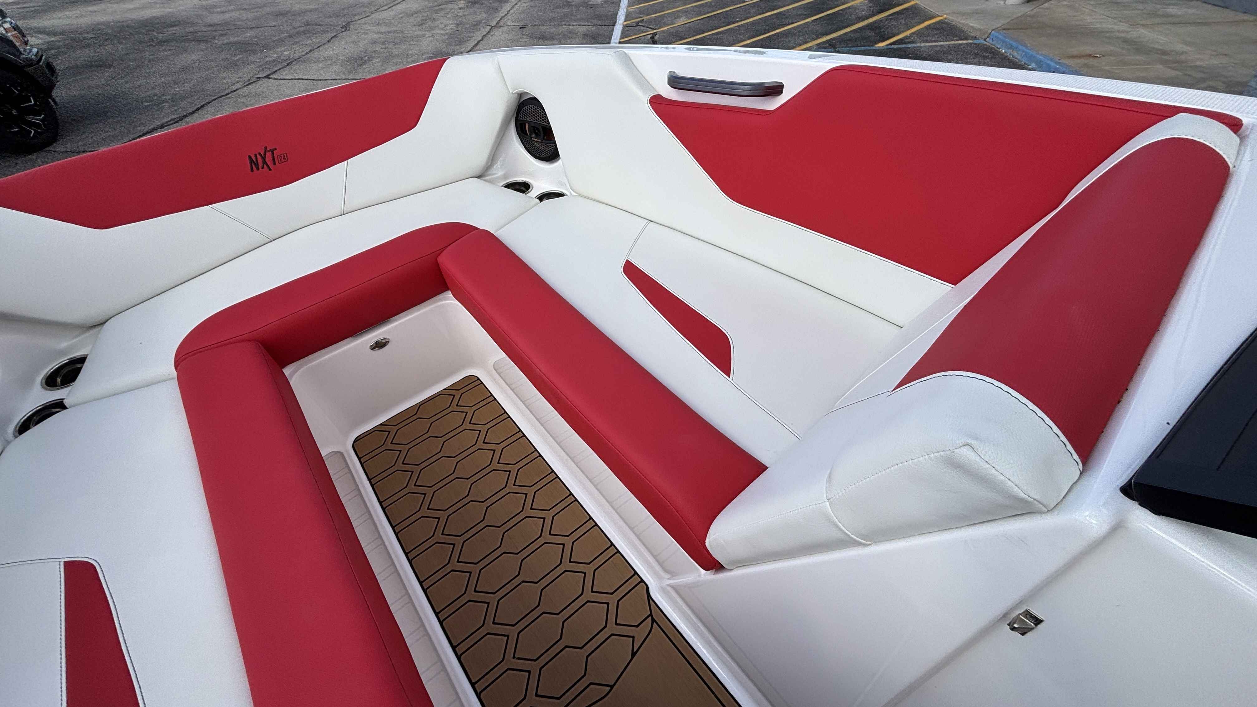 2023 MasterCraft NXT24 - Image 23