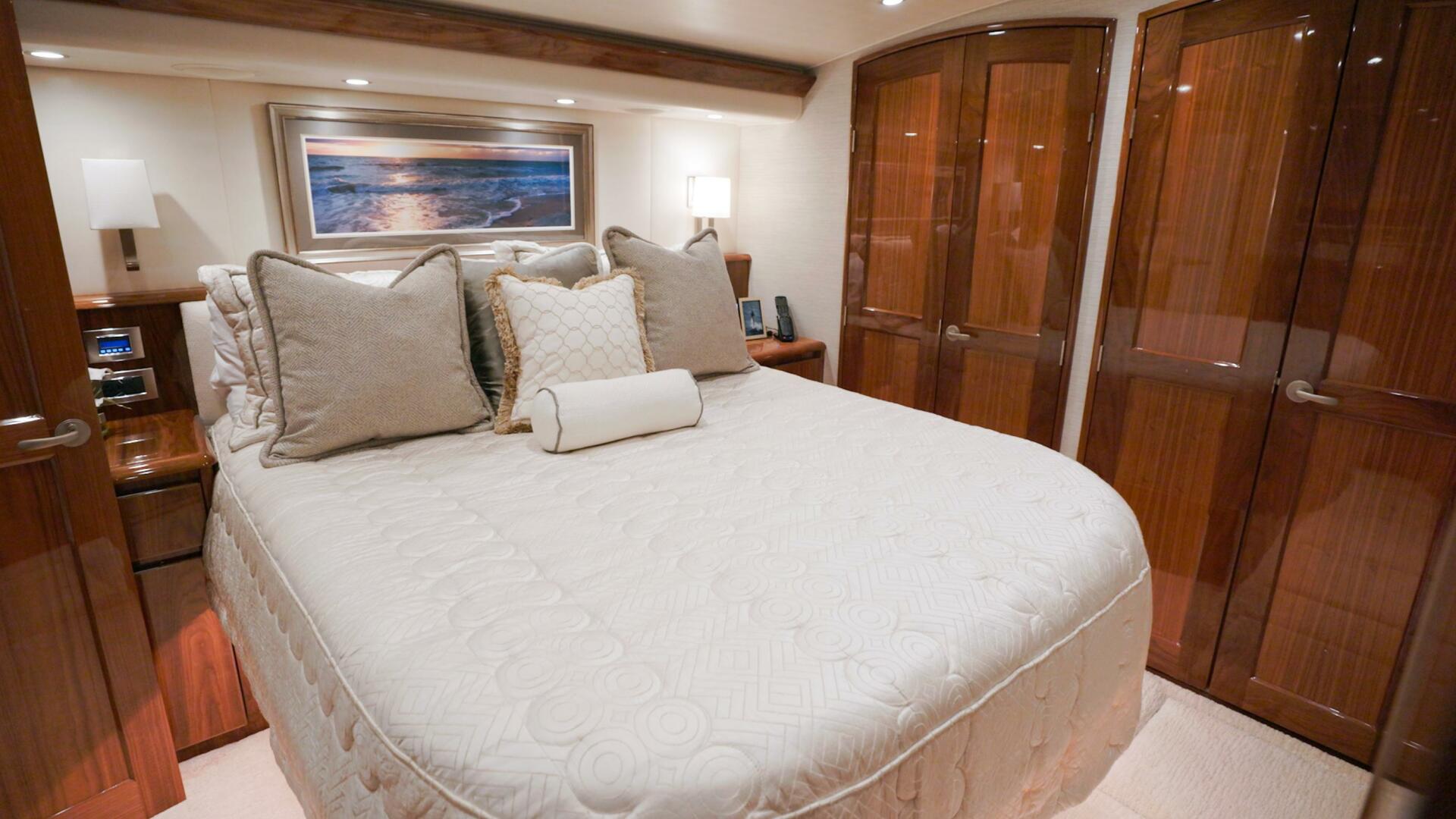 2018 Viking 62 Convertible - Image 12