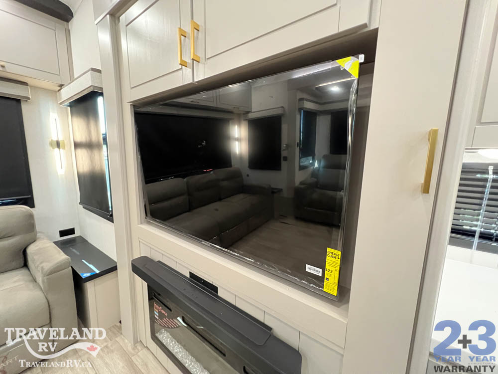 2027 Jayco North Point 310RLTS - Image 17