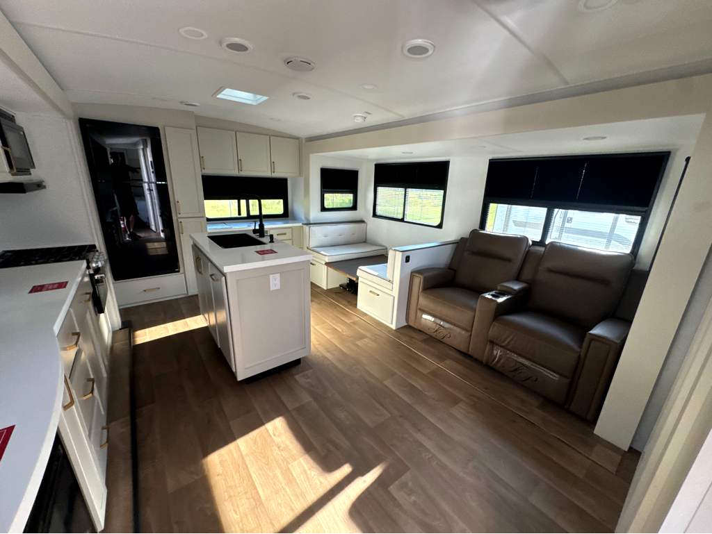 2027 GRAND DESIGN IMAGINE 2670MK - Image 11