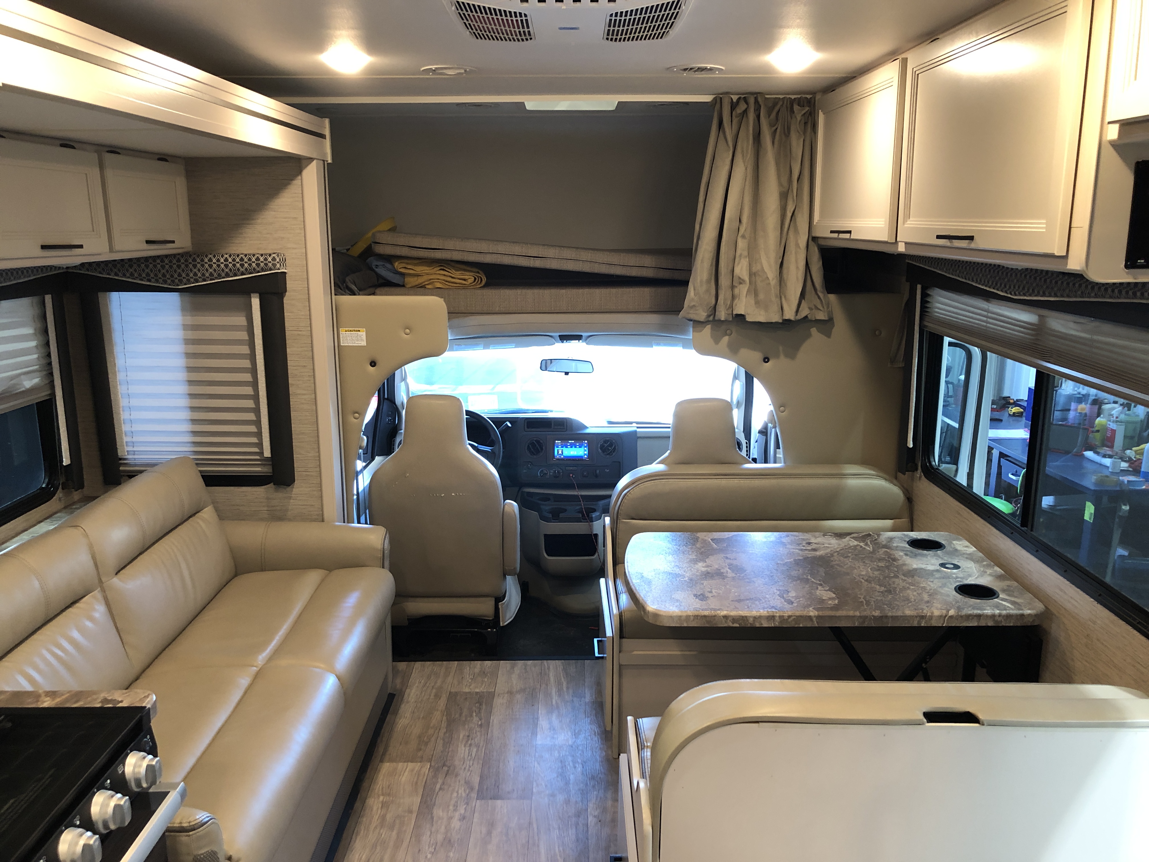 2023 Thor Motor Coach Chateau 27R - Image 18