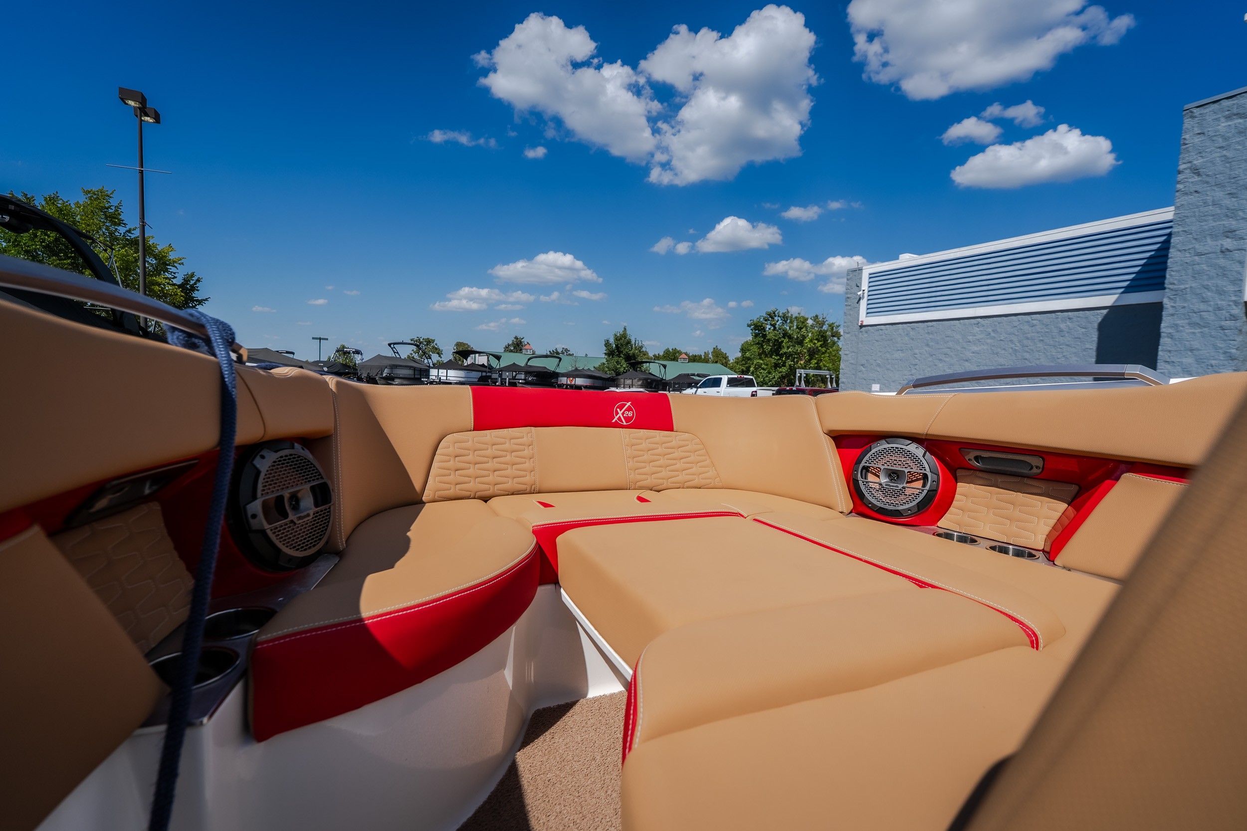2020 MasterCraft X26 - Image 28