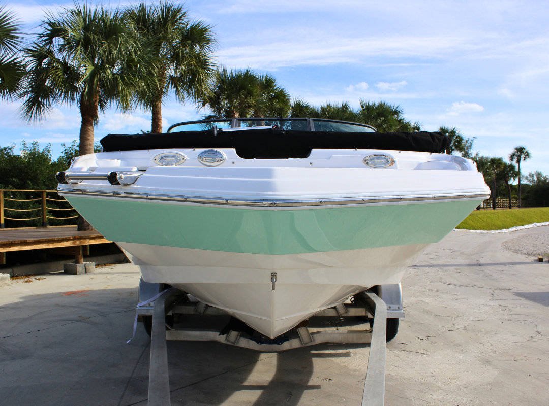 2024 NauticStar 203 DC Deck - Image 7
