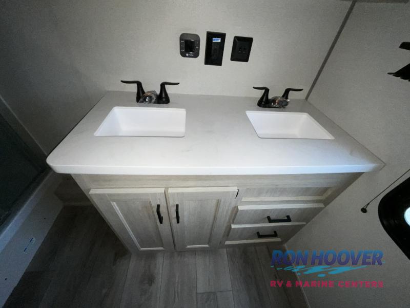 2026 COACHMEN CATALINA 44CONDO - Image 27
