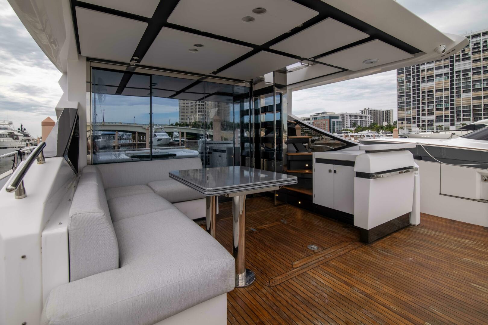 2019 Azimut S7 - Image 4