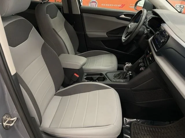 2023 Volkswagen Taos Utility 4D SE Sunroof 2WD - Image 26