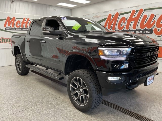 2019 Ram 1500 Pickup-V8 Crew Cab Laramie 4WD - Image 3