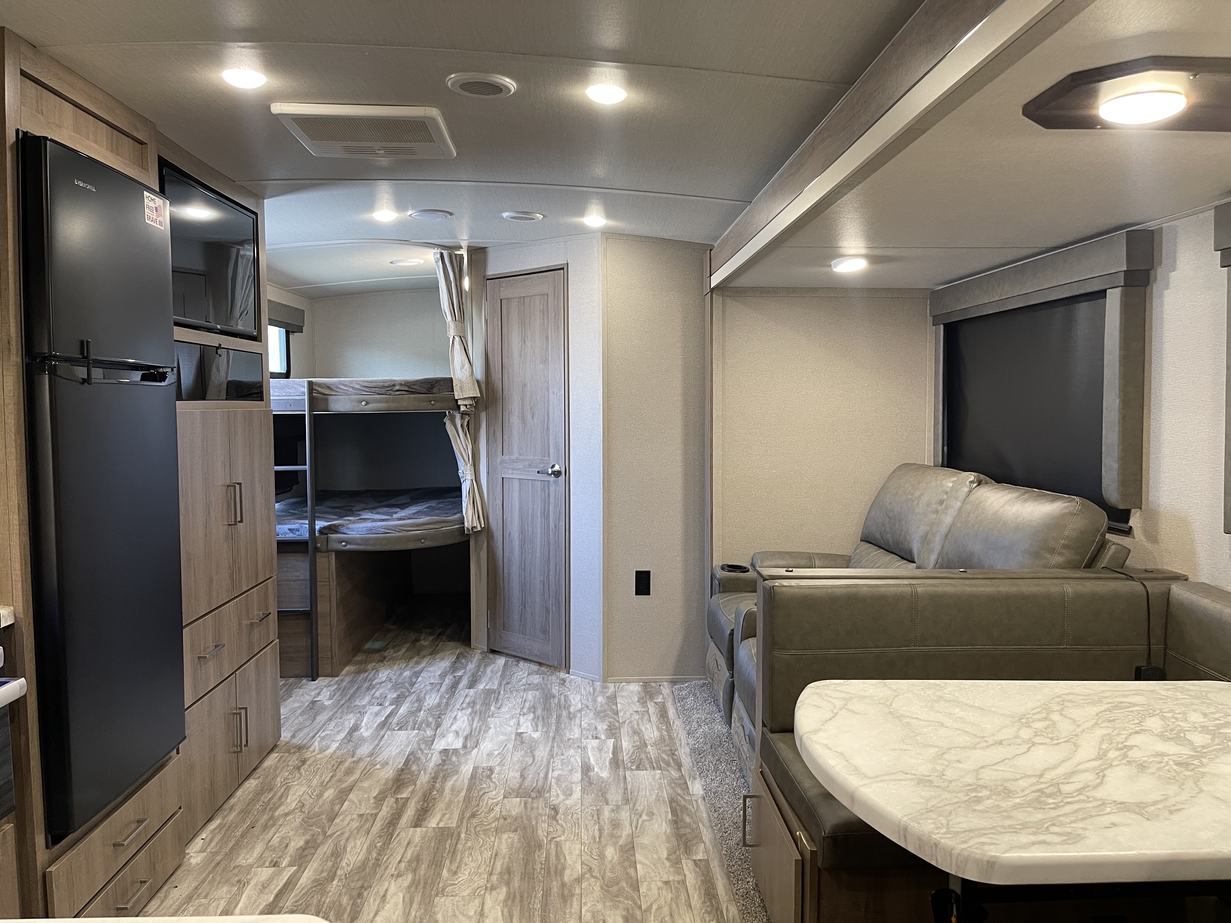 2022 Grand Design Imagine 2800BH - Image 14