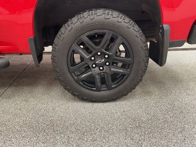 2024 Chevrolet Silverado 1500 Crew Cab LT Trail Boss 4WD - Image 10