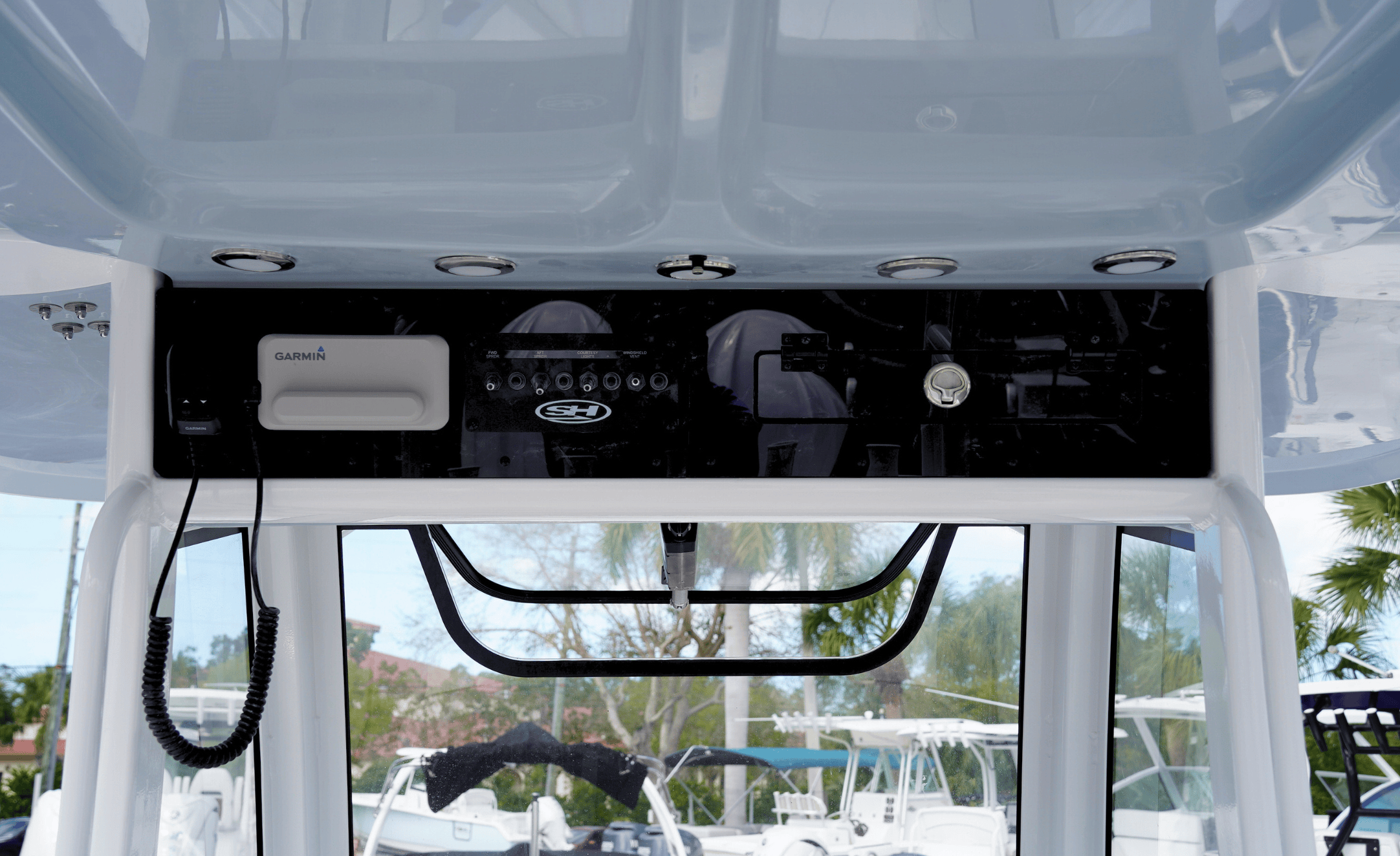 2026 Sea Hunt Gamefish 28FS - Image 8